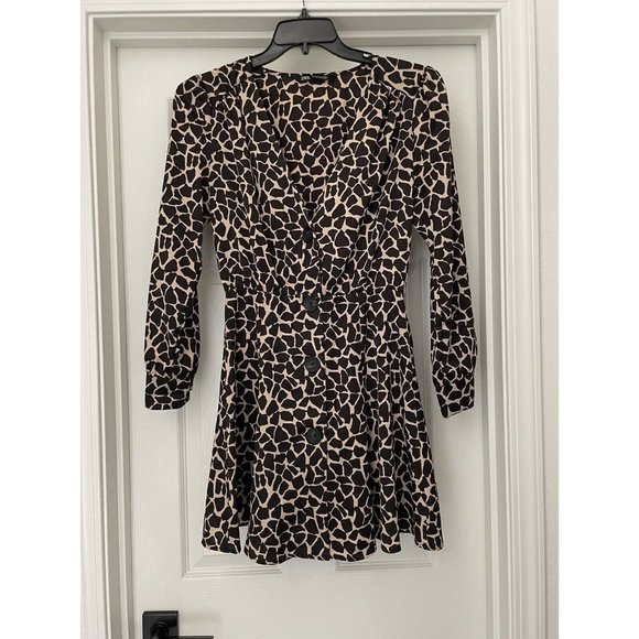 Zara Brown giraffe Animal Print Full Button Down Dress V Neck size XS - Picture 1 of 6